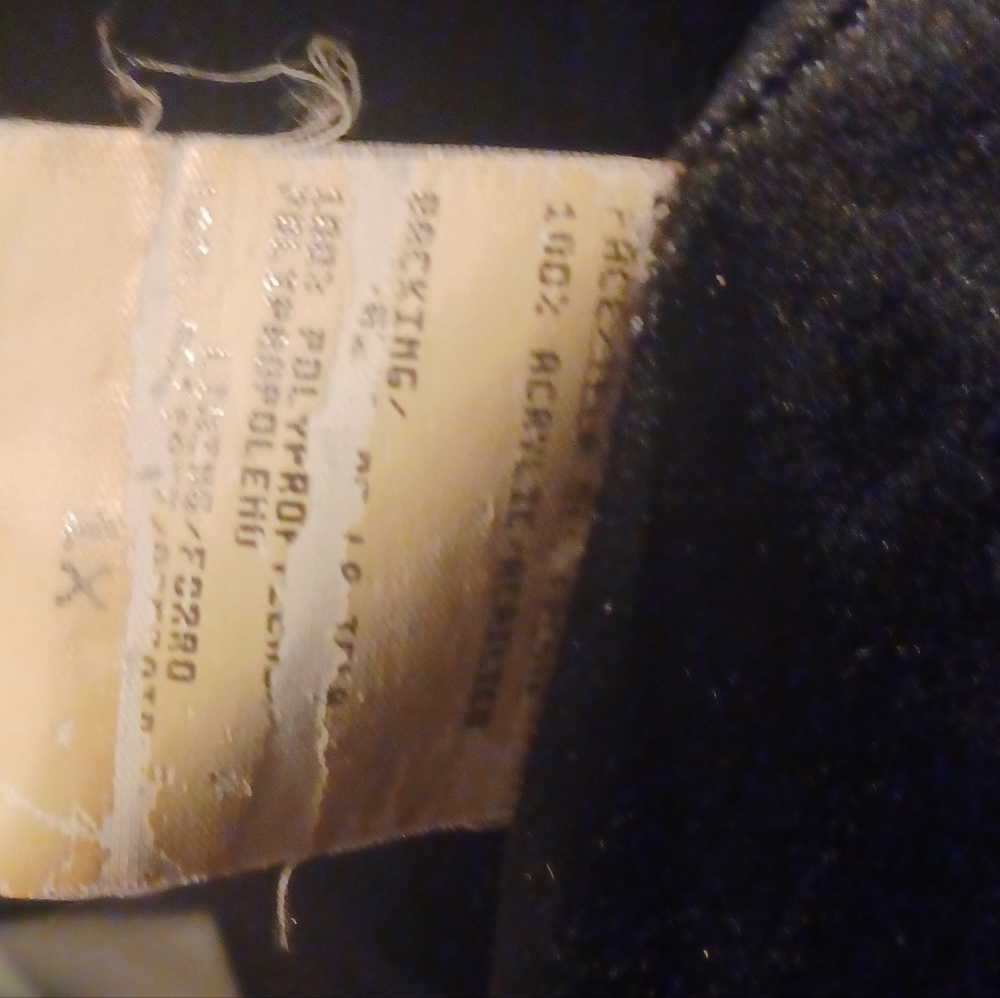 VINTAGE RARE Geo Pattern Faux Fur - Picture 7 of 7